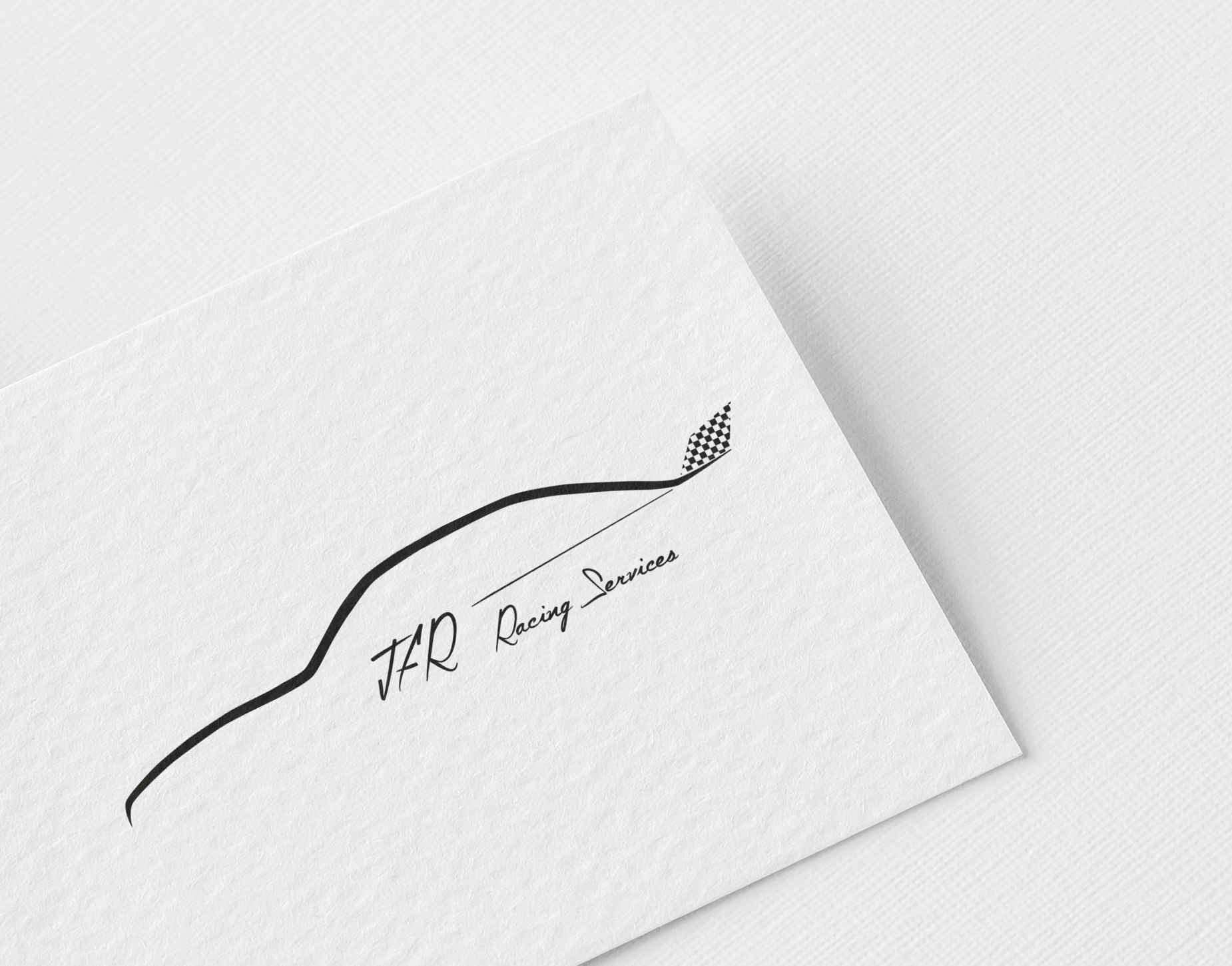 Logo racing minimaliste et symbolique pour l’identité de marque de M. Favre, inspiré d’une Subaru Impreza et d’un drapeau à damier.